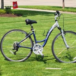 TREK 7100 MULTITRACK - LIGHT WEIGHT HYBRID BIKE - SMALL FRAME - TUNED