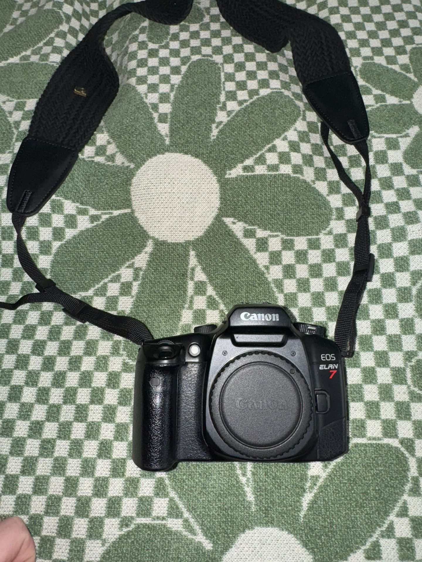 Canon EOS Elan 7 - 35mm Film Camera