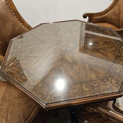 Octagon Real Wood Dining Room Table With 4 Leather Chairs With Wheels. 