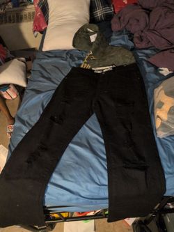 All black grip style jeans