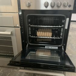 New Danby 20”Gas Range in Stainless Steel