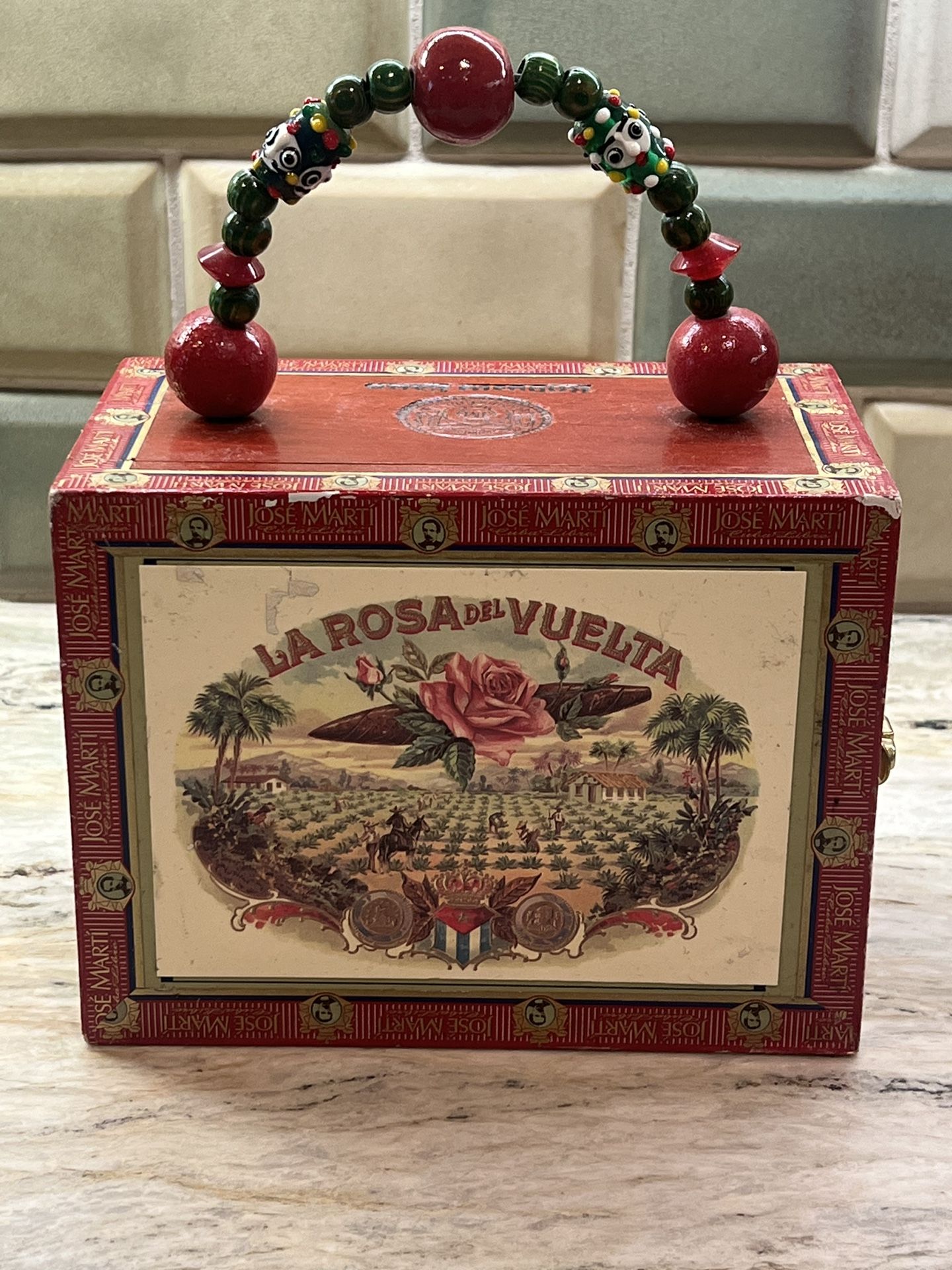 Jose Marti Robusto Wood Cigar Purse Bead Handle