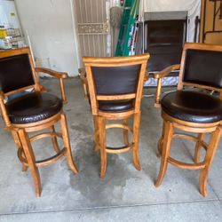 3 Bar Stools
