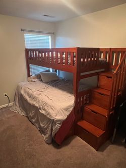 Bunk Bed: Twin over Full Bed