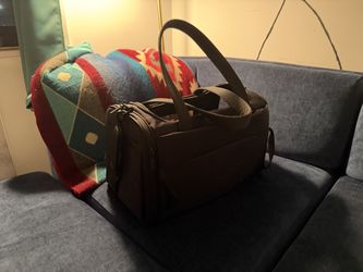 BÉIS (BEIS) Pet Carrier - Black - Like New
