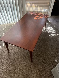Coffee table w/ side tables