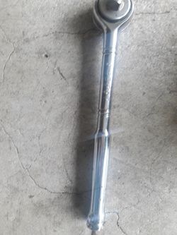 una matraca craftsman de 1/2 pulgada