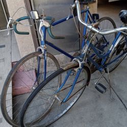 VINTAGE SCHWINN BIKES