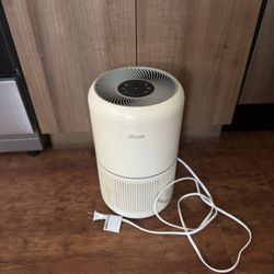 Air Purifier (Levoit)