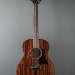 Taylor GTe Mahogany - All Solid Mahogany Travel Acoustic/Electric Guitar