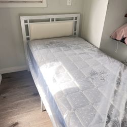 Cama Twin Size Nueva En Caja Incluye Colchon 
