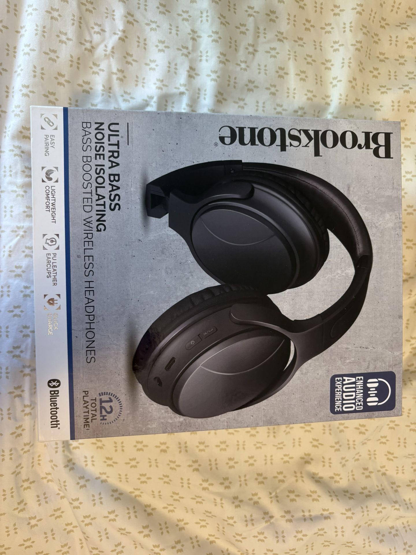 Brookstone- Ultrabass Noise Isolating Headphones