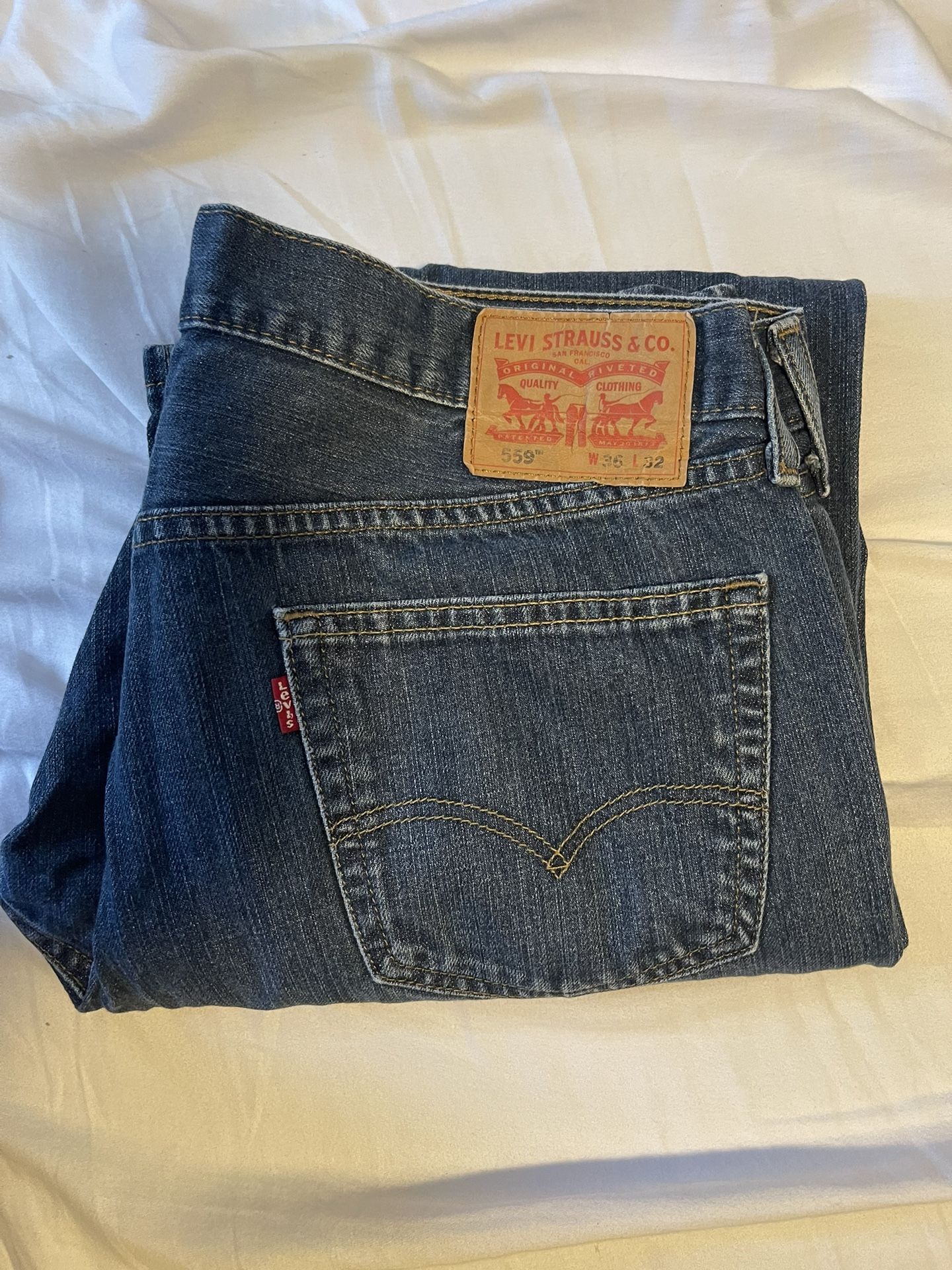 3 Levi's Pants (used)