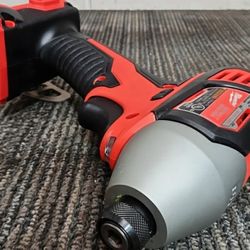 Milwaukee Impact with M18 Battery