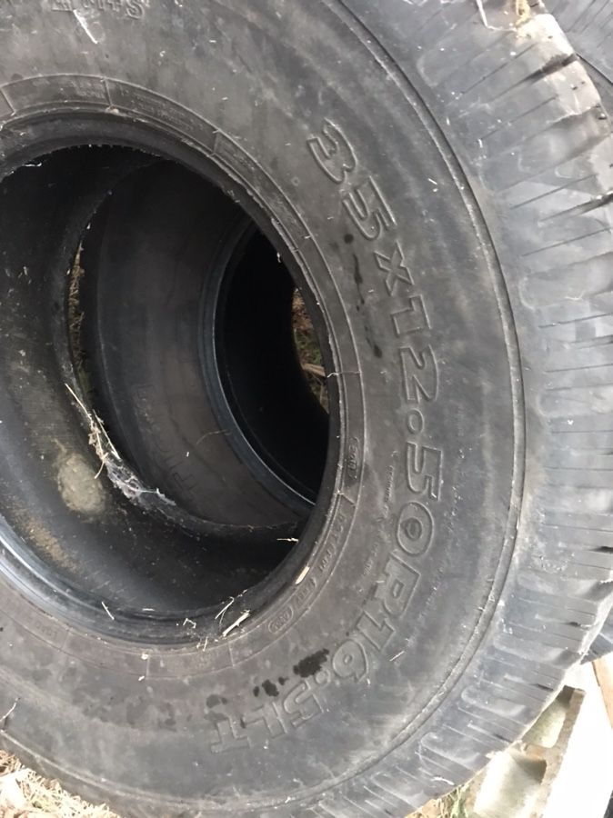 35 12.5 R 16.5