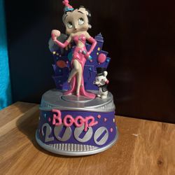 Betty Boop Limited Edition Victorian Series