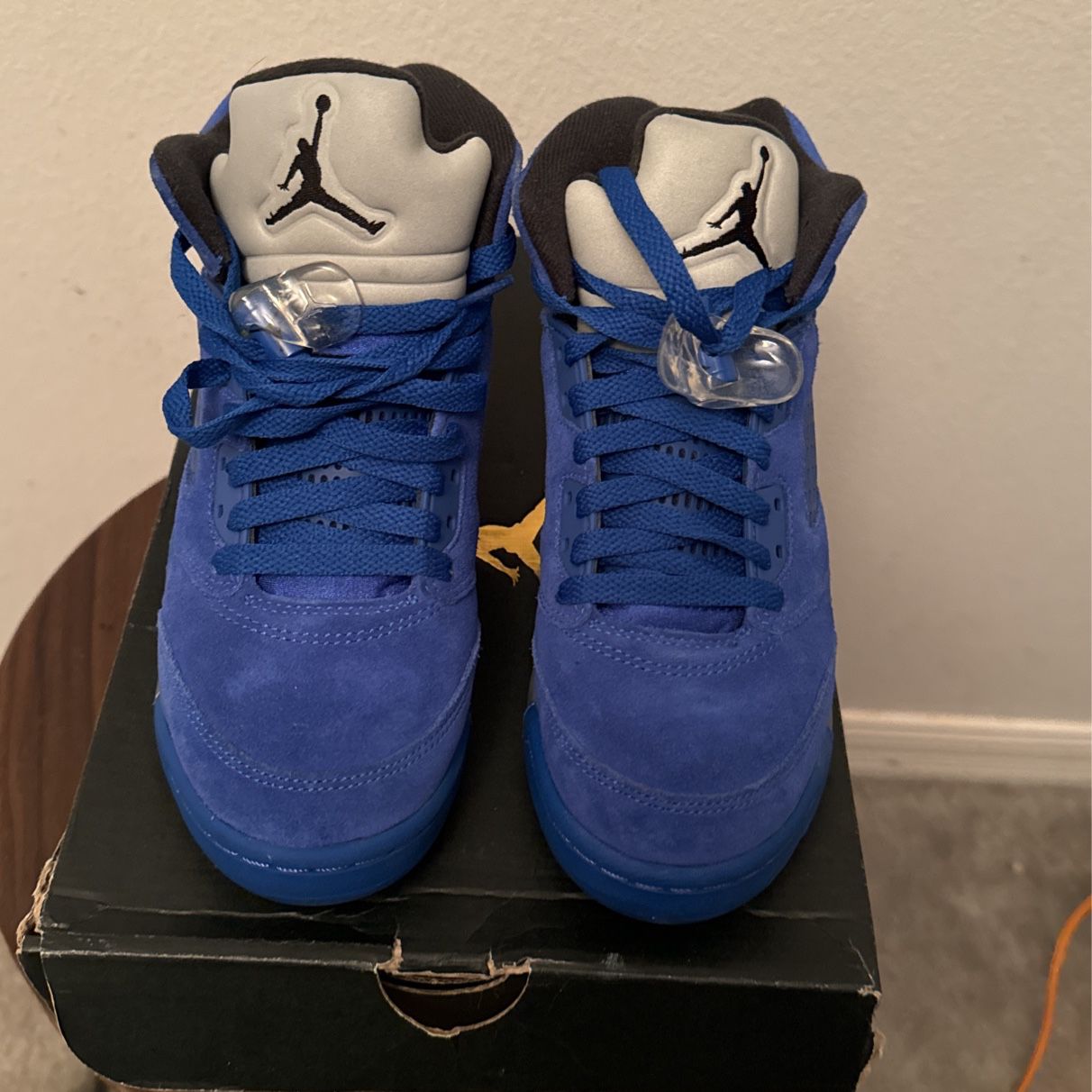 Air Jordan Retro 5 (Blue)  Size 5