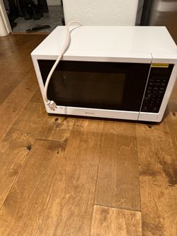 Kenmore Microwave At 80$