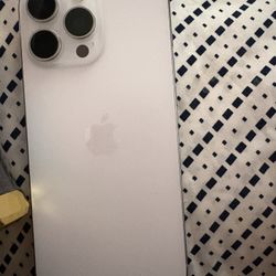 iPhone 16 Pro Max 