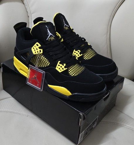 Jordan 4 Retro