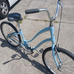 Trek Pure S Low Step Beach Cruiser Bike Bicycle with 26" Tires,  14" Frame - $70 FIRM 