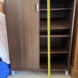SHOE CABINET