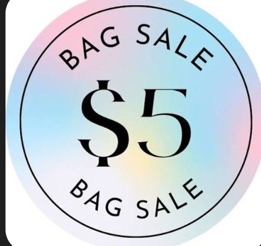 $5 Bags Of Womens Used Clothing Bundles