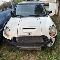 2009 Minicooper S Part Out