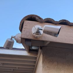 Security Cameras ⭐⭐⭐⭐⭐