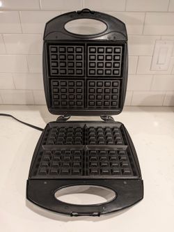 HAMILTON BEACH 4-WAFFLE MAKER