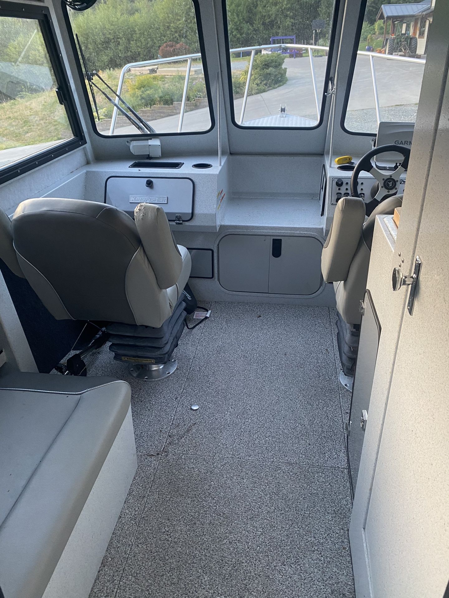 2016 Kingfisher 2425 Experience Boat 24’ for Sale in Sedrowoolley, WA