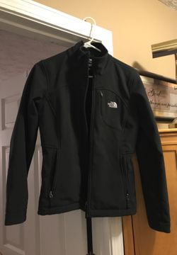 Nice “Northface” coat with fleece lining.