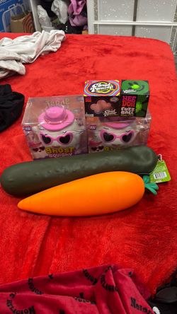 ghost squishy, needohs fuzzball carrot