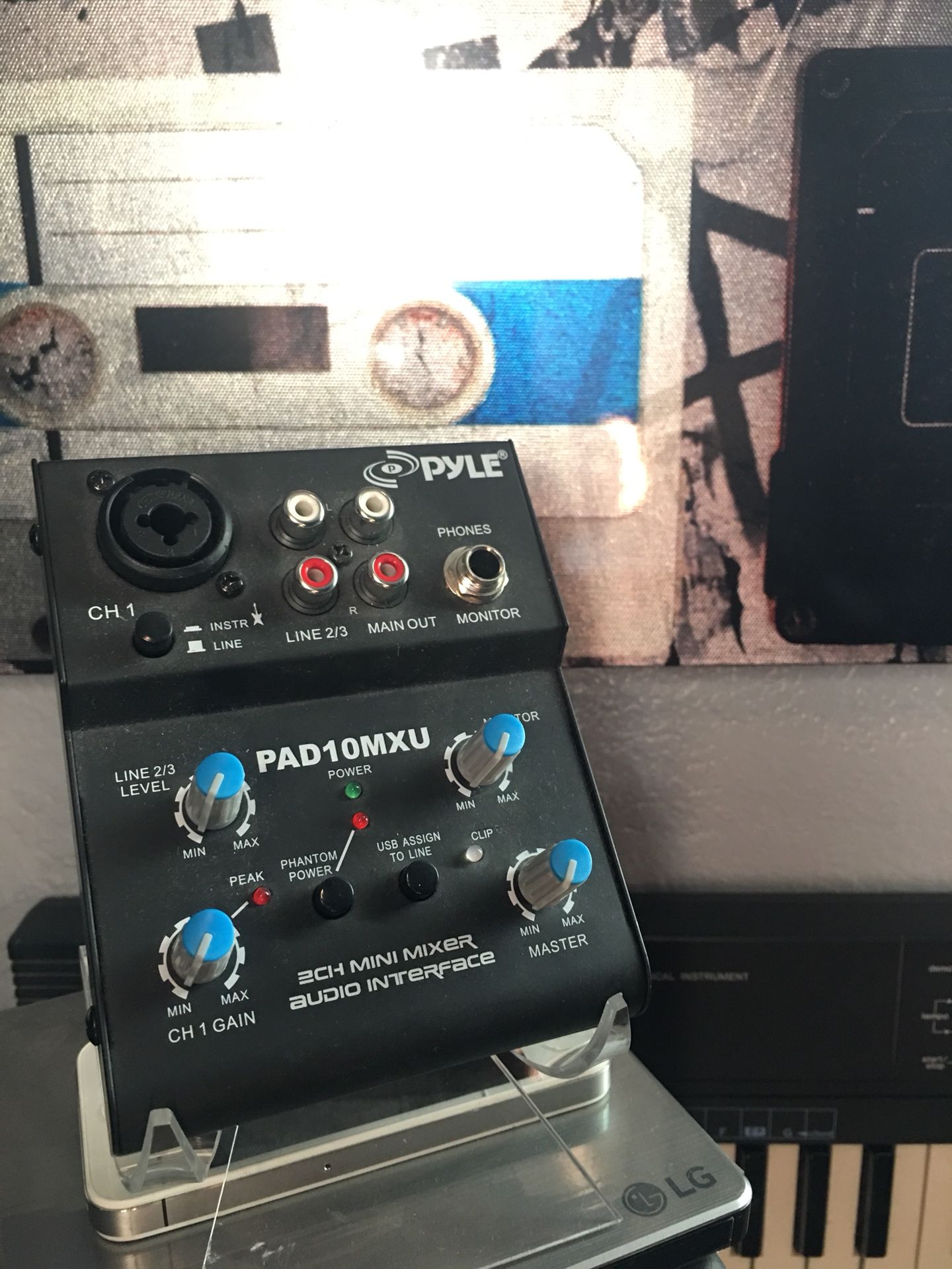 Pyle Pro Audio Interface with Mic Preamp