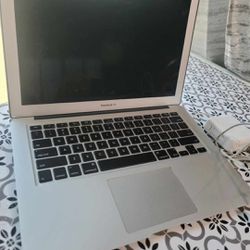 Excellent Macbook 2015  Air 13,3 In  Charger,bagpack Include
