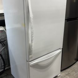 Whirlpool Bottom Freezer Refrigerator 