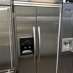 Kitchen Aid 36”Wide Built In Stainless Steel Side By Side Refrigerator 