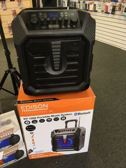 Edison portable speaker rechargeable and Bluetooth