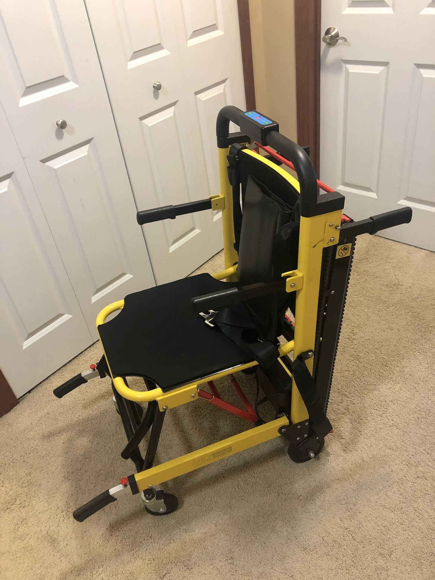Power Stair Lift Chair Line2design Model 70019-Y-BAT (Excellent Condition)