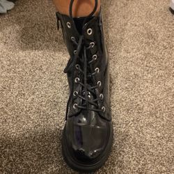 FOREVER LACED/ZIPPER PATENT COMBAT BOOTS