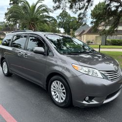 2017 Toyota Sienna