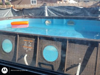 Pool above ground oval