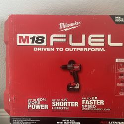 Milwaukee Fuel Hammer Drill Kit