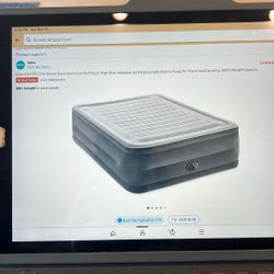 QUEEN AIR MATTRESS WITH ELECTRIC PUMP