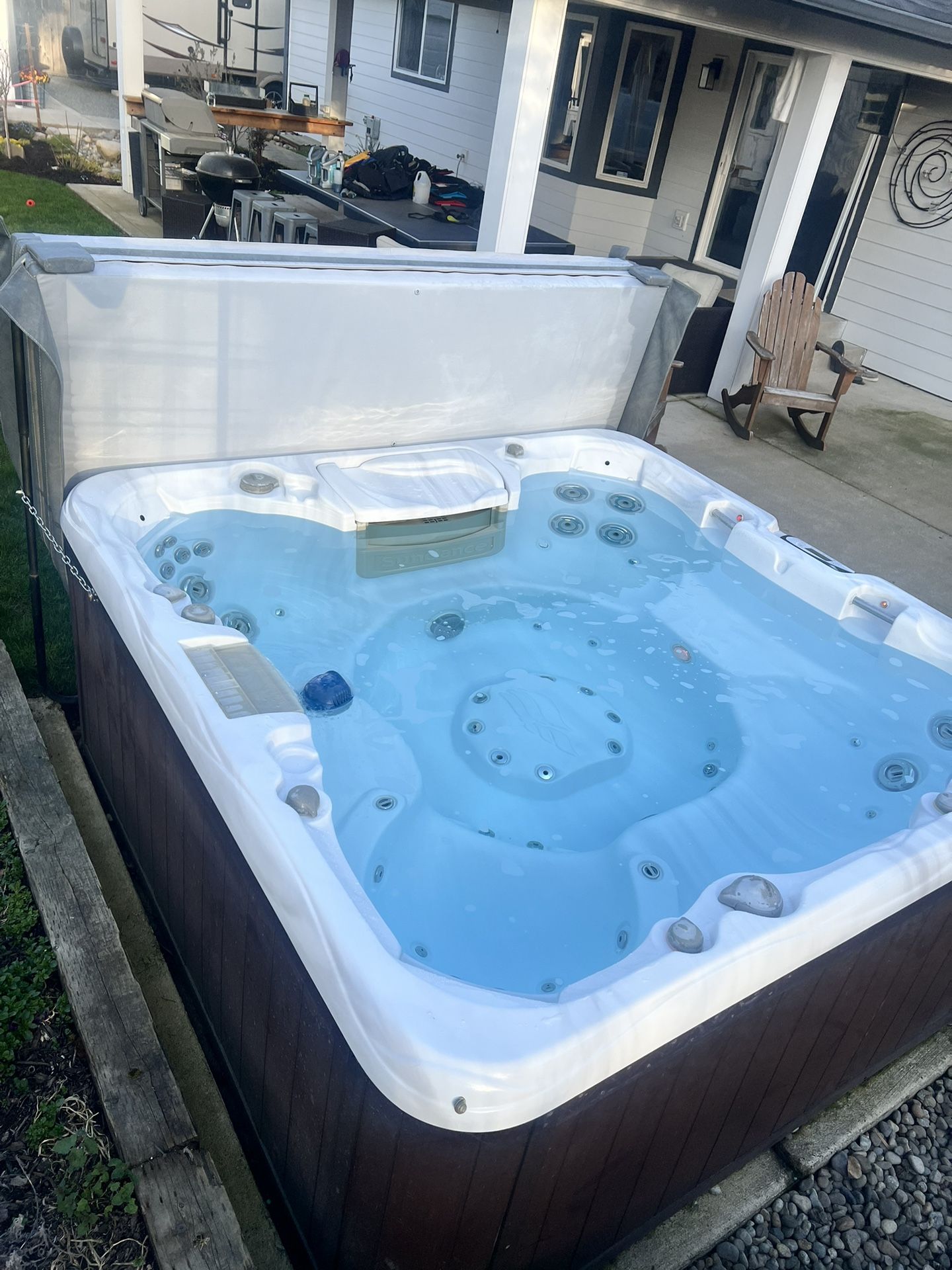 Sundance Optima Hot Tub 