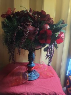 Majestic Ebony Wood Red Rose Table Center Piece🌹 