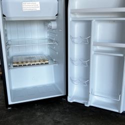 Refrigerator,, Galanz “