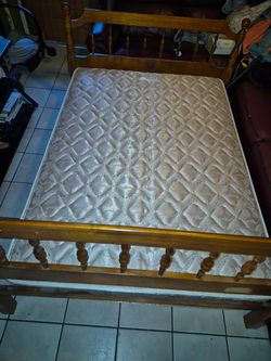 Full size bed