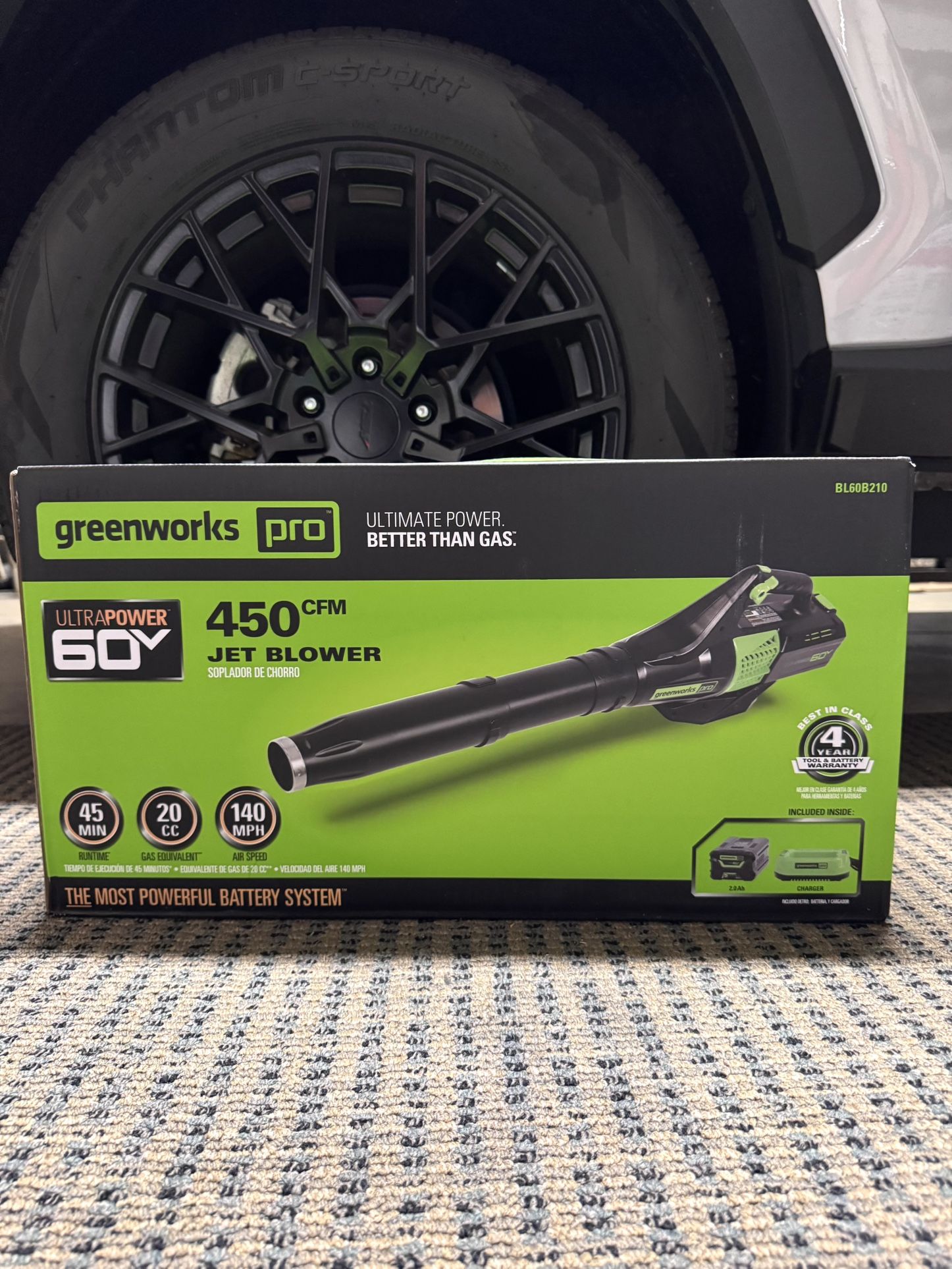 Greenworks 60V 450 CFM Cordless Leaf Blower, 2.0 Ah Battery and Rapid Charger 