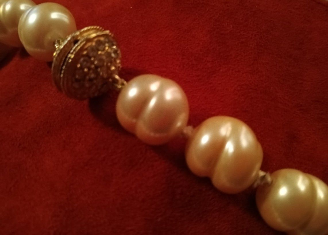 Large Freshwater Pearl Choker Necklace With Diamante  Clasp